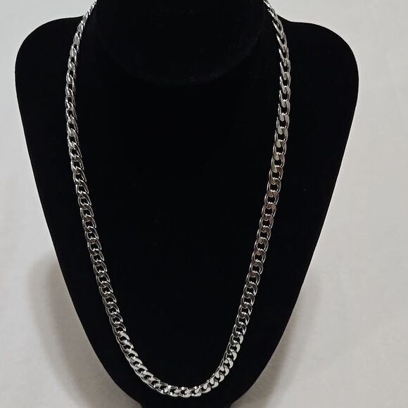 Silver Chain Necklace and Bracelet Set - Picture 3 of 7